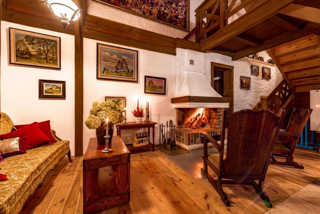 Hotel Dworek Wiktorowo Budki Petrykowskie Exteriér fotografie