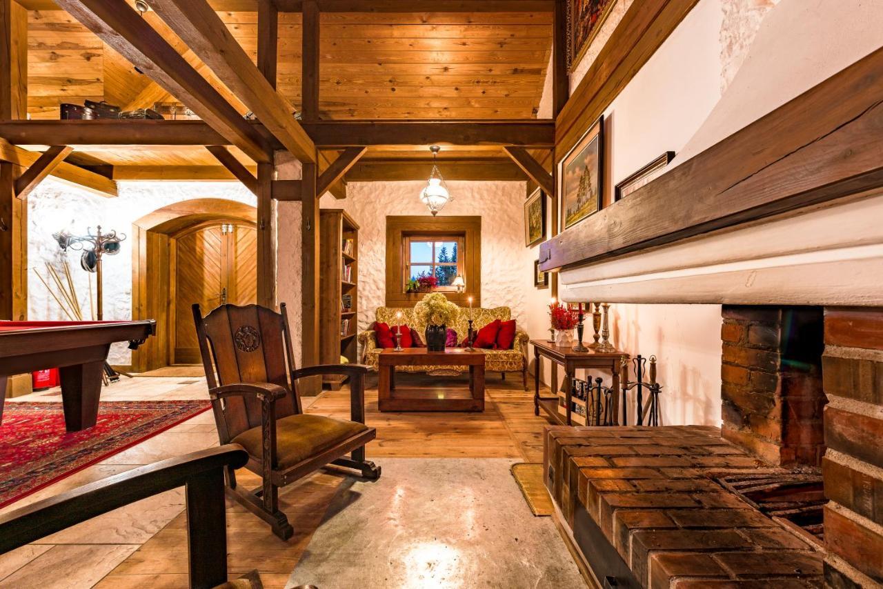 Hotel Dworek Wiktorowo Budki Petrykowskie Exteriér fotografie