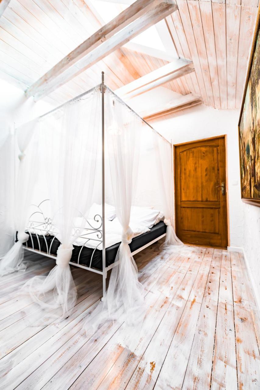 Hotel Dworek Wiktorowo Budki Petrykowskie Exteriér fotografie